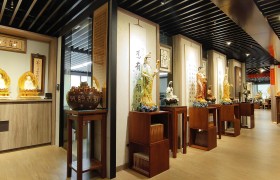 两岸布局，服务十方：宝华佛具的品牌布局与便民服务