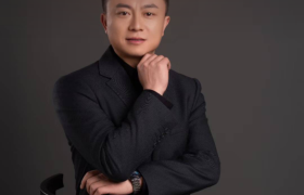 粤信科技总经理汪军涛亮相共享充电宝行业峰会 分享冲电猩“共享+场景”升级新路径