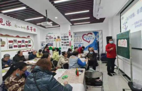 窦征荣获拾遗传承“板笔多彩花鸟龙凤字书法非物质文化遗产创新先锋”称号