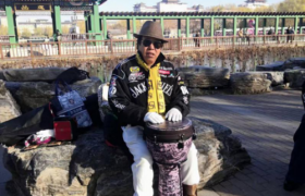 孙学忠荣获拾遗传承“孙氏龙霸鼓非物质文化遗产传承人”称号