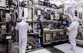 “中国刻刀” 出鞘！国产电子束光刻机破局量子芯片研发